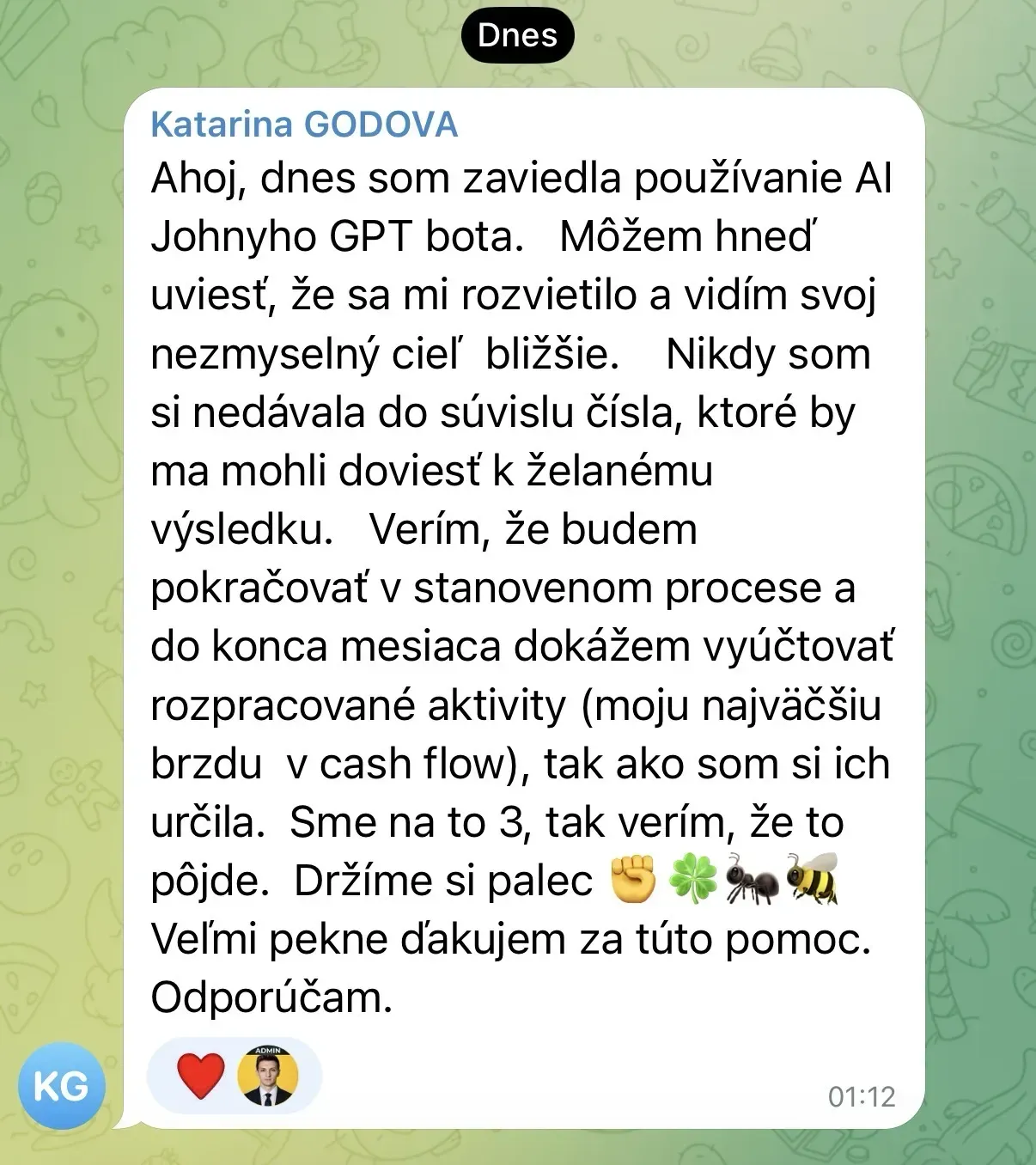 Screenshot zprávy od Katariny Godové, která chválí AI Johnyho GPT bota a doporučuje ho.